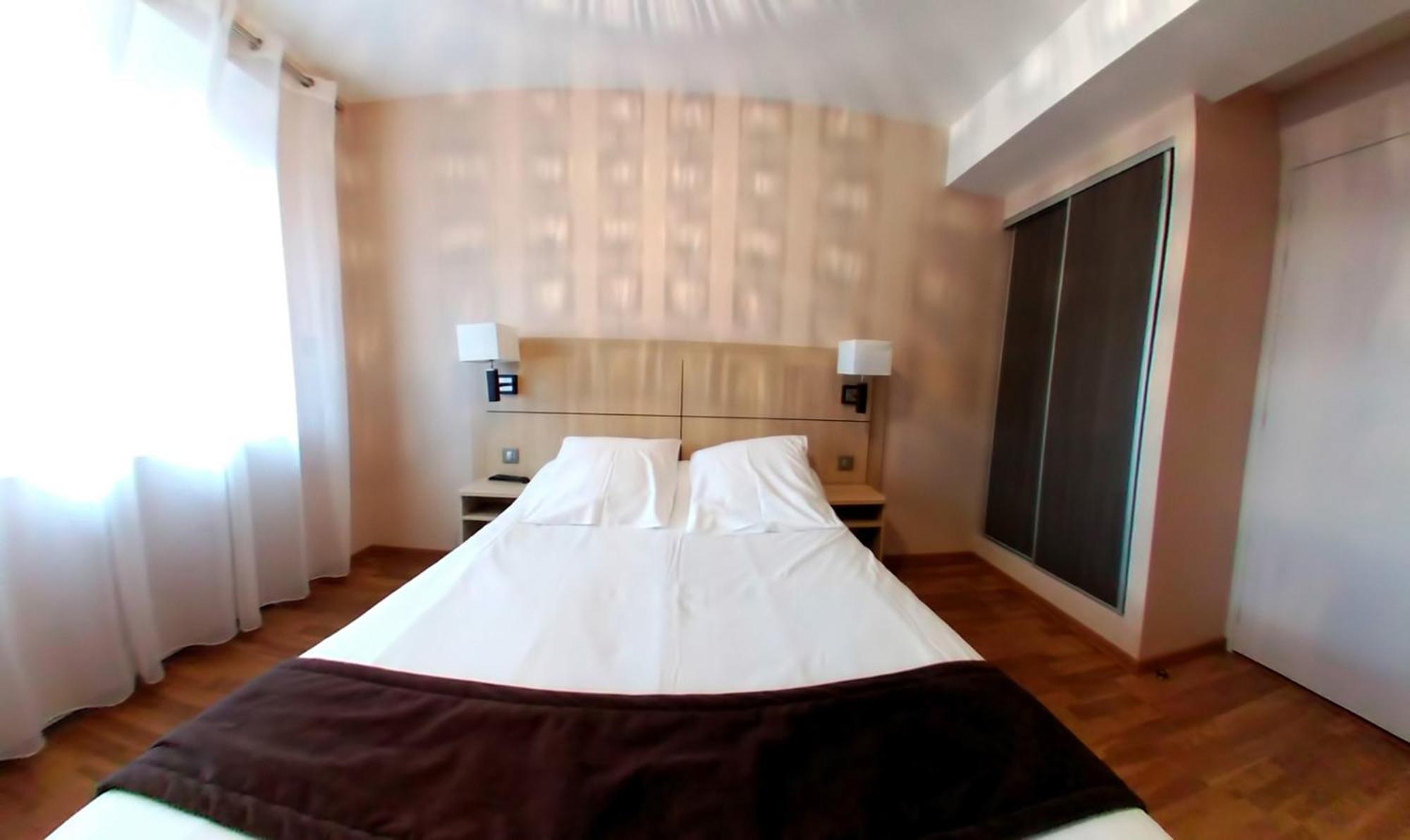 Hotel Au Bon Coin Cloyes-sur-le-Loir Zewnętrze zdjęcie