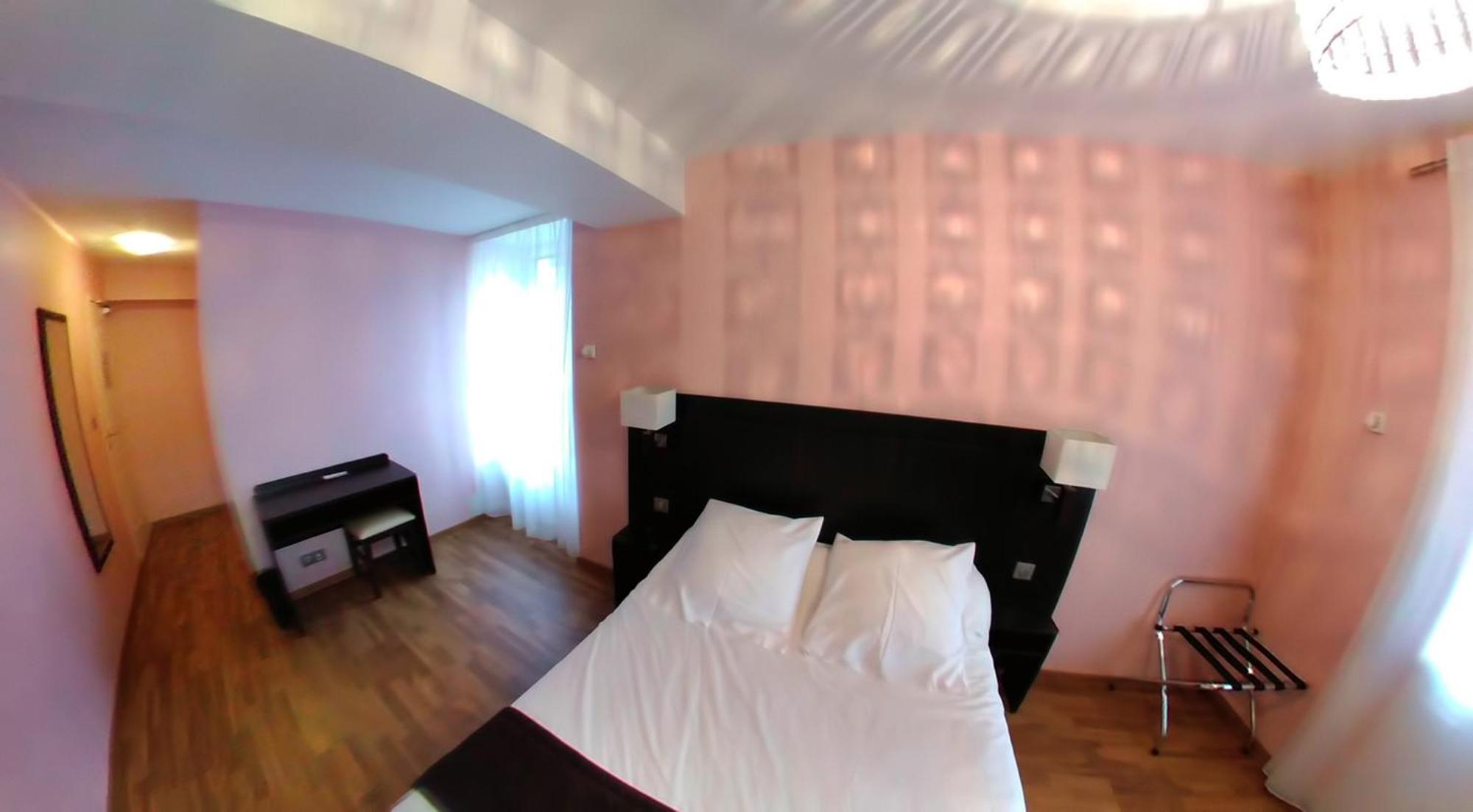 Hotel Au Bon Coin Cloyes-sur-le-Loir Zewnętrze zdjęcie