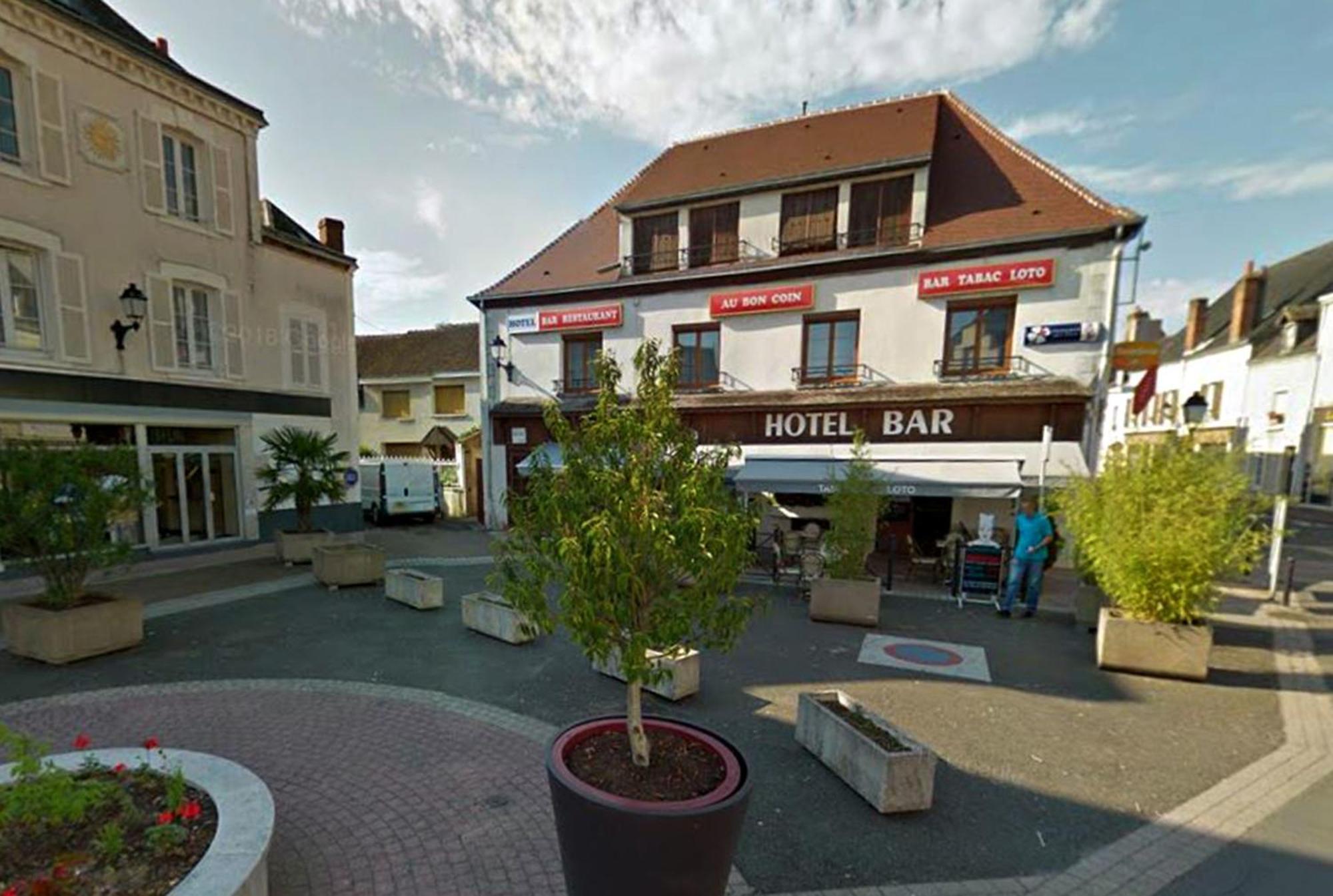 Hotel Au Bon Coin Cloyes-sur-le-Loir Zewnętrze zdjęcie